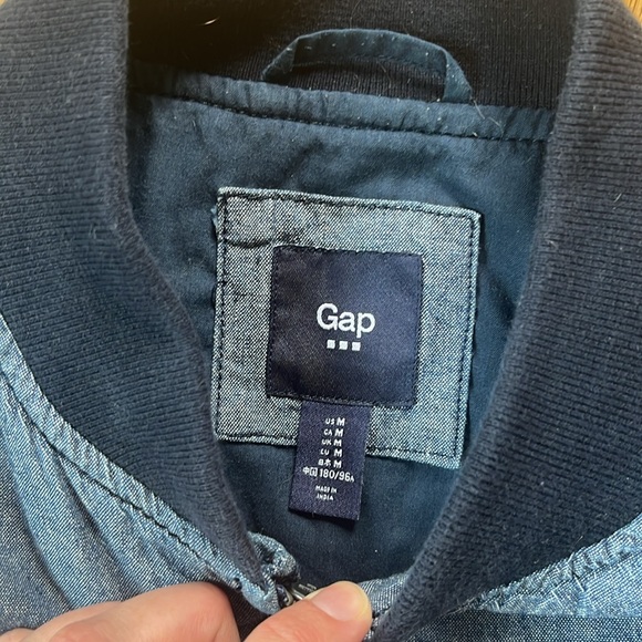 Gap Jacket - Picture 3 of 6